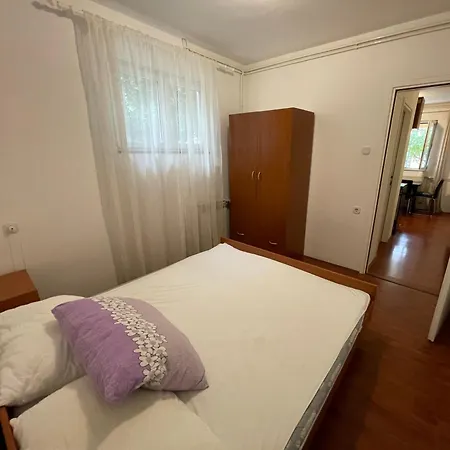 Stambuk 曼德雷